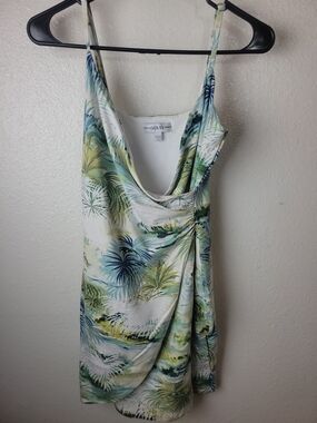 GUESS Tropical Palm Print Bodycon Wrap Mini Dress Ruched Cocktail Size Small